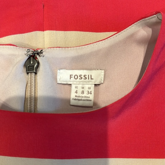 Fossil striped dress. Size 4. Very lightly worn - Picture 3 of 3